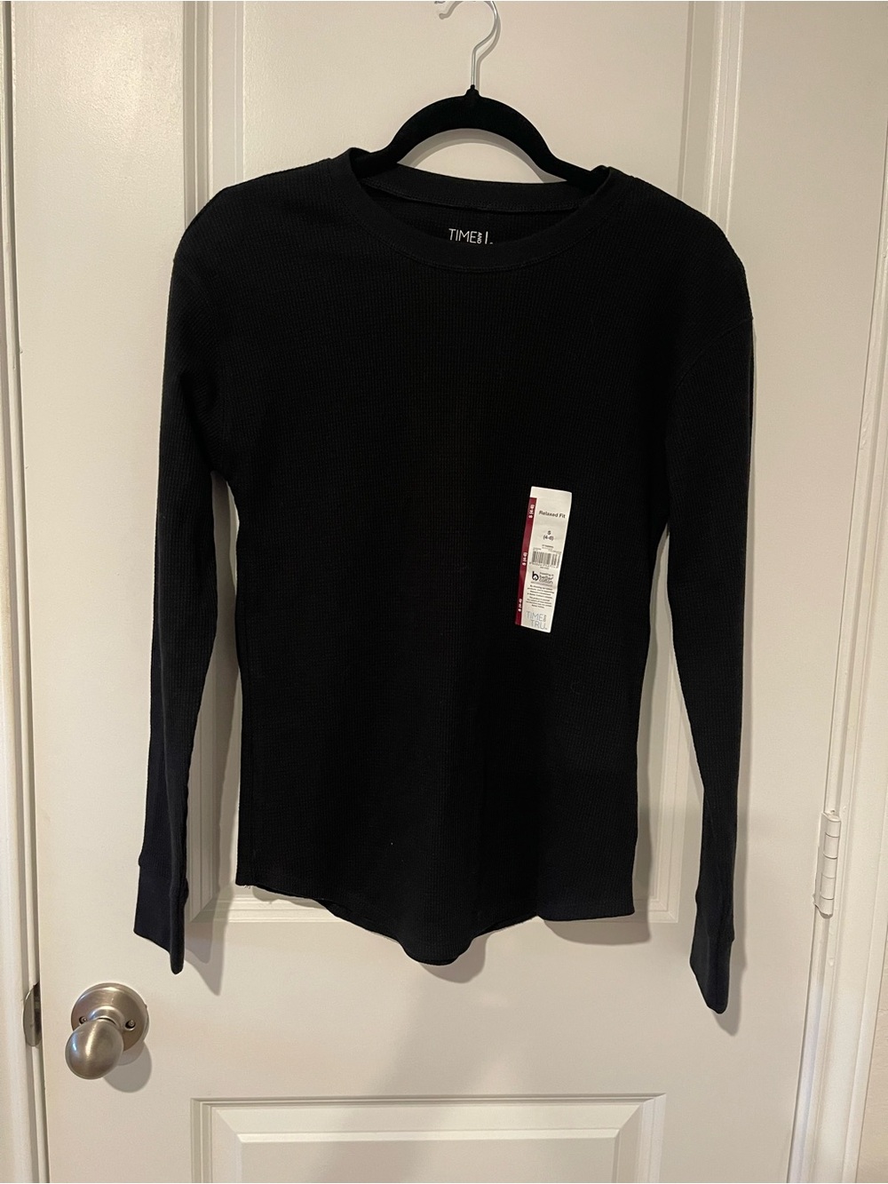 Time and Tru Black Long Sleeve Waffle-Knit Tee
